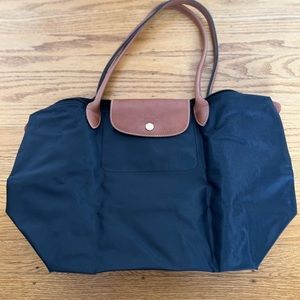 Longchamp Le Pliage tote black with gold hardware
